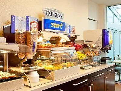 Holiday Inn Express - Times Square South By Ihg New York