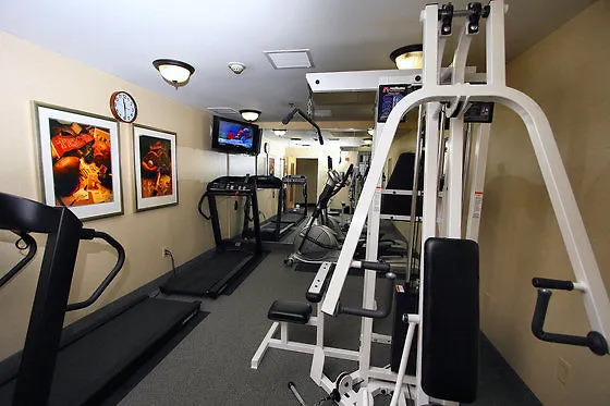 Holiday Inn Express - Times Square South By Ihg New York 3*,